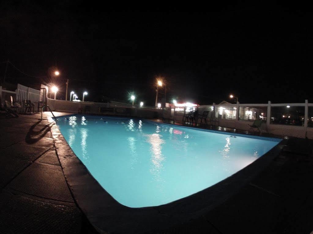 Motel La Marina Matane Exterior photo